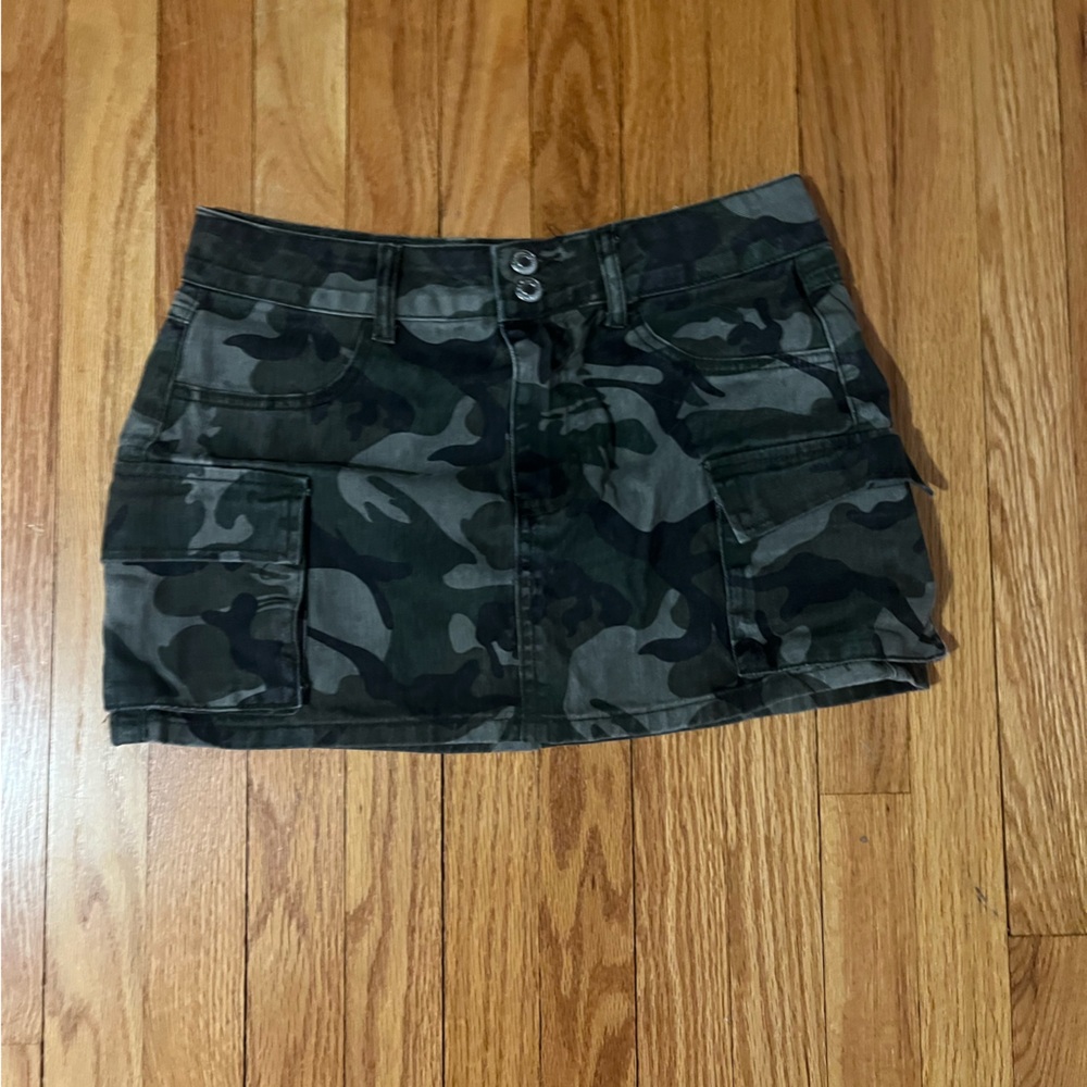 SHEIN Green Cargo Skirt